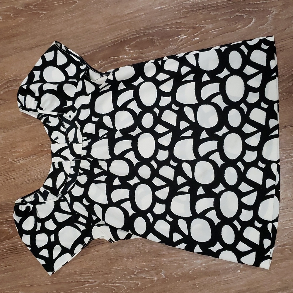 (M) George. Geometric Print Short Sleeve Slightly Sheer Blouse Business Casual